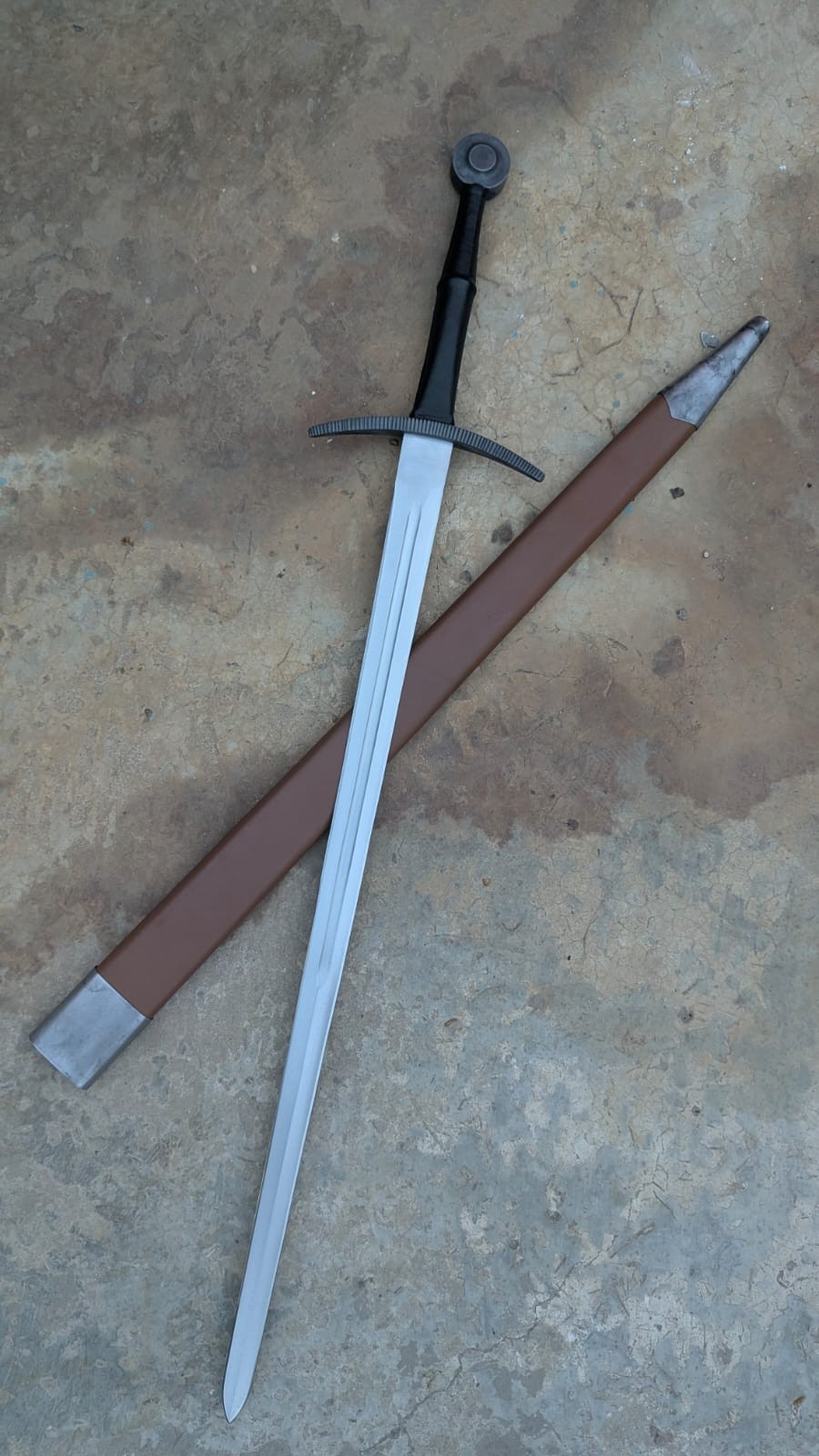 Hanwei Bastard Sword Replica 45″ Carbon Steel Medieval Longsword Handmade