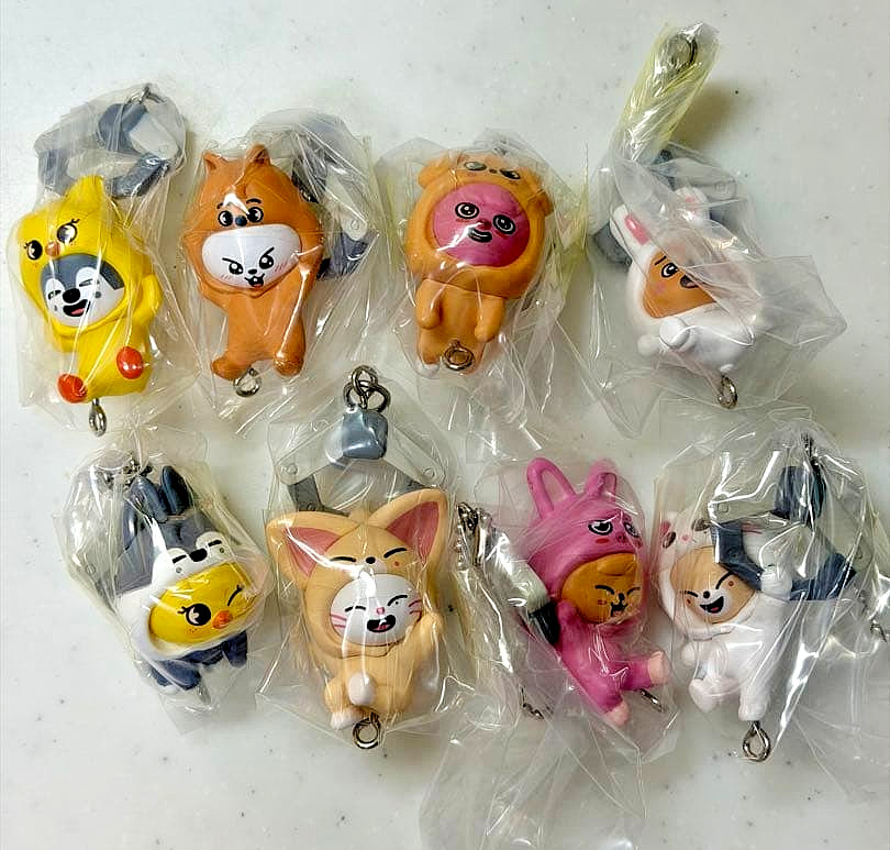 Stray Kids SKZOO Gacha TOY WORLD figure mascot keychain Complete Set NEW Japan