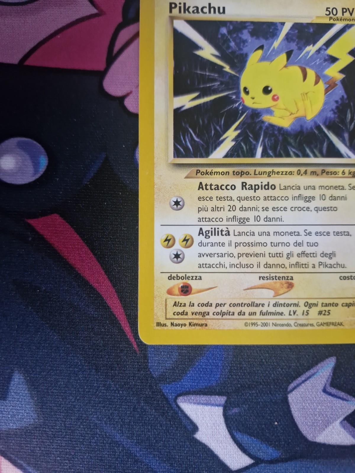 Pikachu 70/111 Regular Neo Genesis Pokemon TCG (NOT ENGLISH)