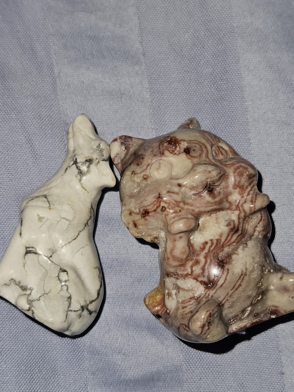 Crazy Lace Agate Hamster & A Howlite Wolf Figurines 1.5″ H