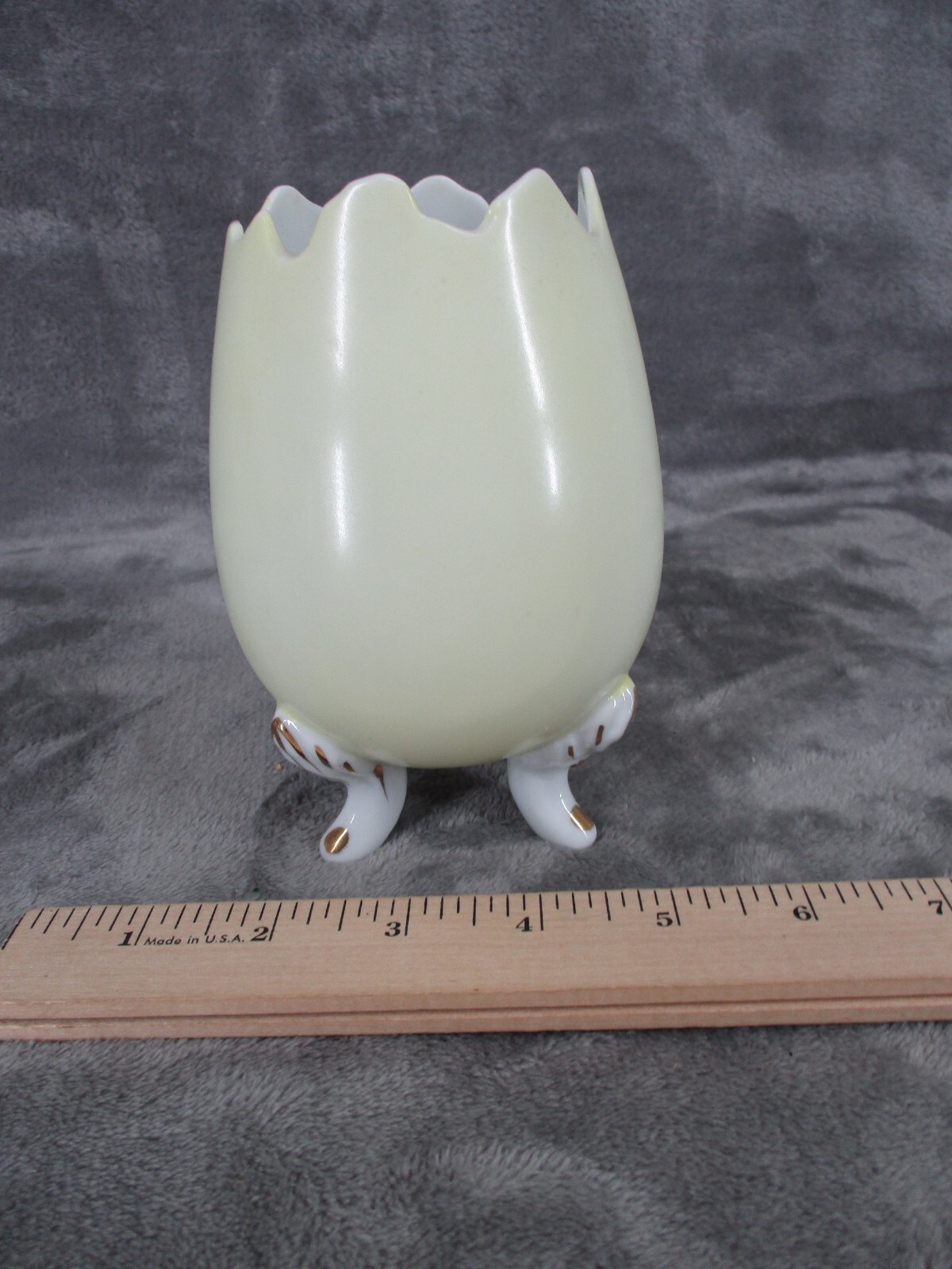 Lefton 1602 Footed Cracked Egg Vase Planter Ceramic With Gold Trim 5.5″ Vintage