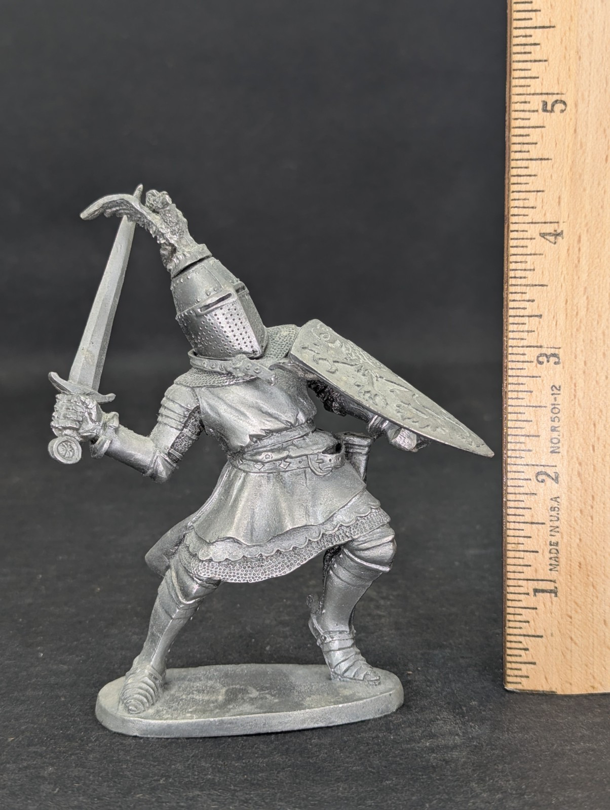 Perth Pewter Knight w/Sword Shield Ray Lamb Superior Models Inc FA-56 Vtg 1983