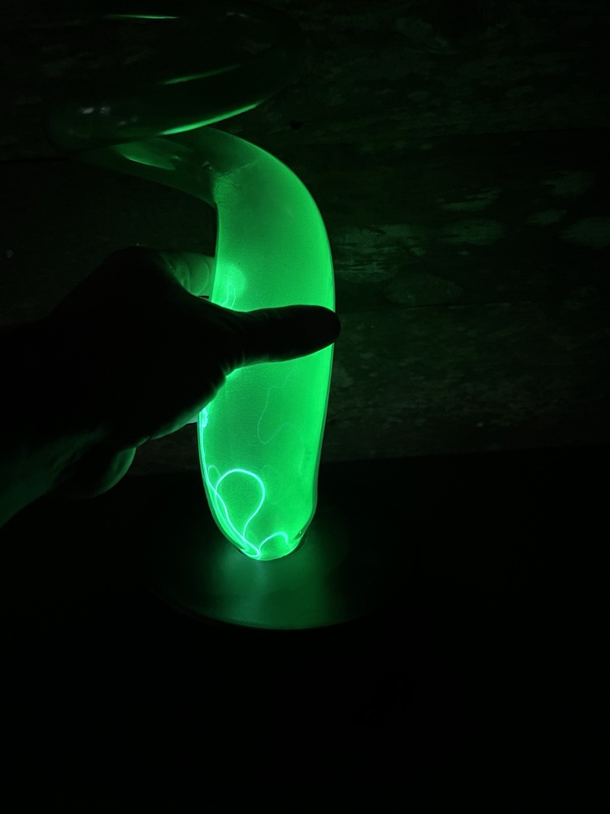 Lumisource Electra Plasma Art Lamp Green Glass Twisted Swirl Light – 16″ Tall