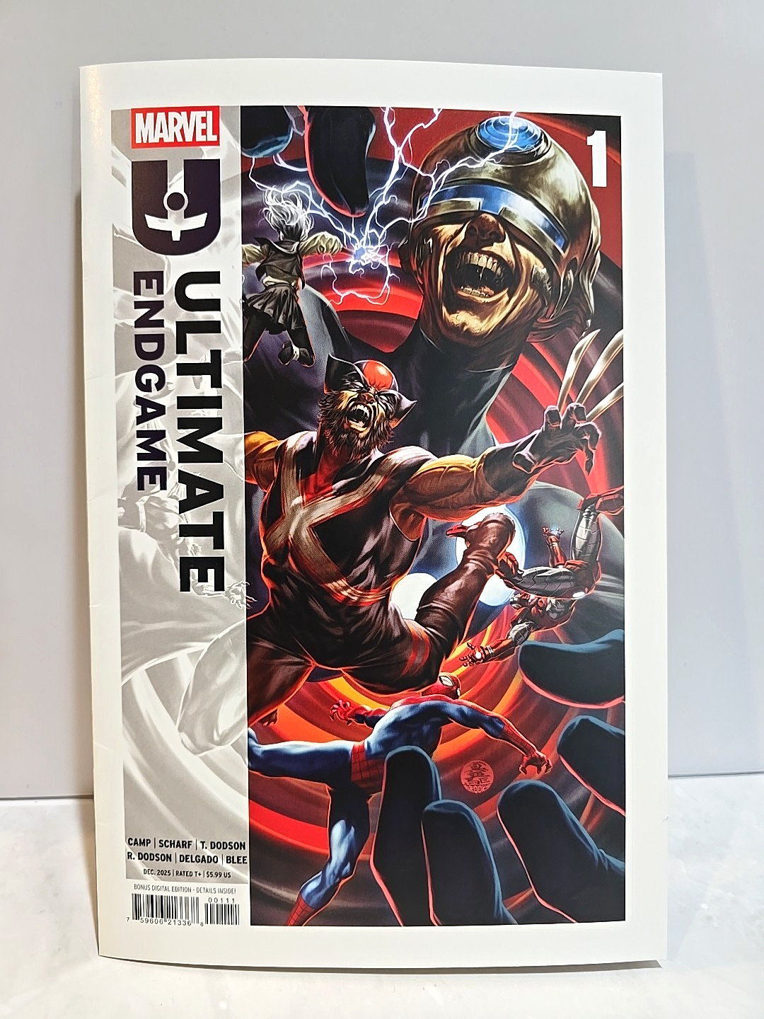 Ultimate Endgame #1 Cover A Mark Brooks – Marvel Comics (1st print) SPINE TICKS