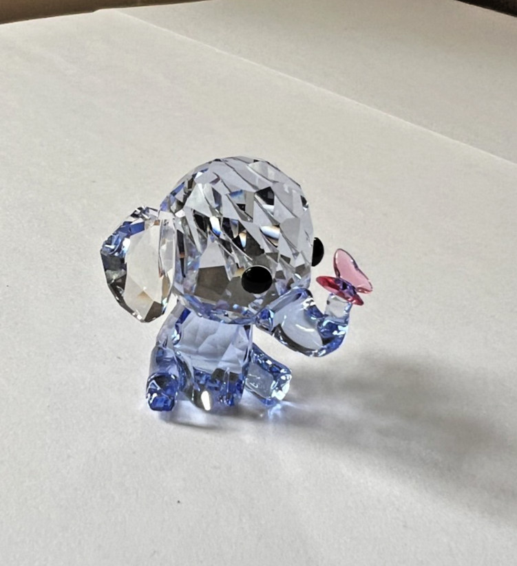 Swarovski Dreamy The Elephant With Butterfly Figurine 5506808