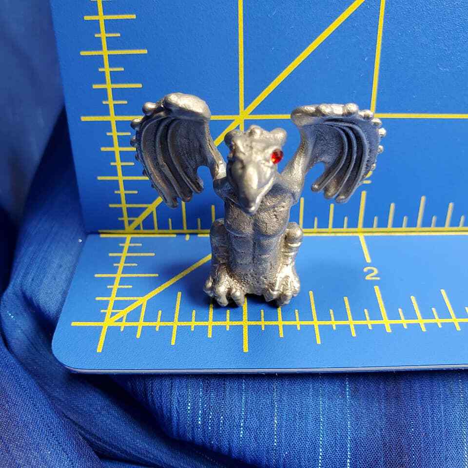 Old One Red Eyed Eagle Gargoyle Castle pewter fantasy figurine *rare* *NEW*