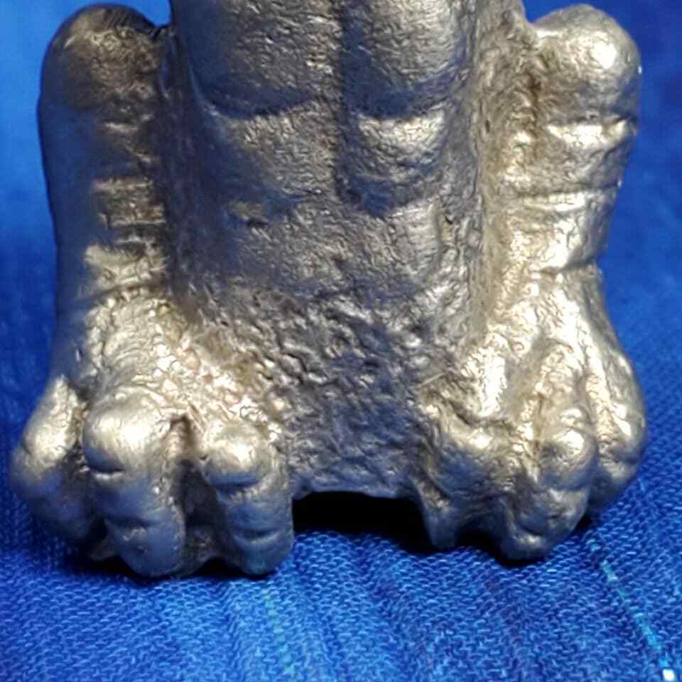 Old One Red Eyed Eagle Gargoyle Castle pewter fantasy figurine *rare* *NEW*
