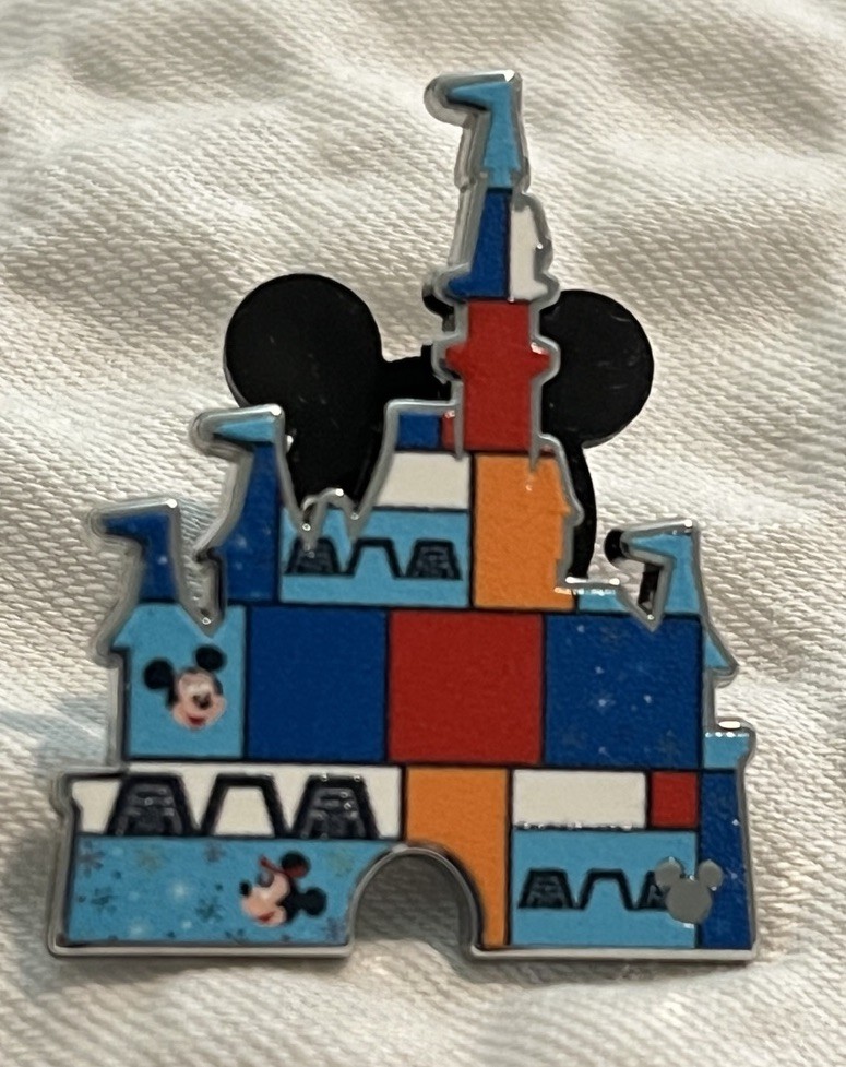2026 Disney Castle Pins Hidden Mickey Wave A Complete Set Of 6 Pins W Chaser NEW