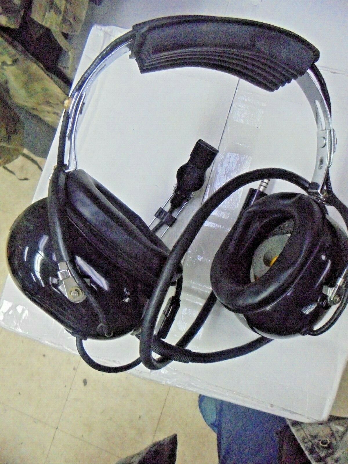 DAVID CLARK AIR CREW HEADSET MICROPHONE 16831G-O1 NSN 5965-00-168-9624