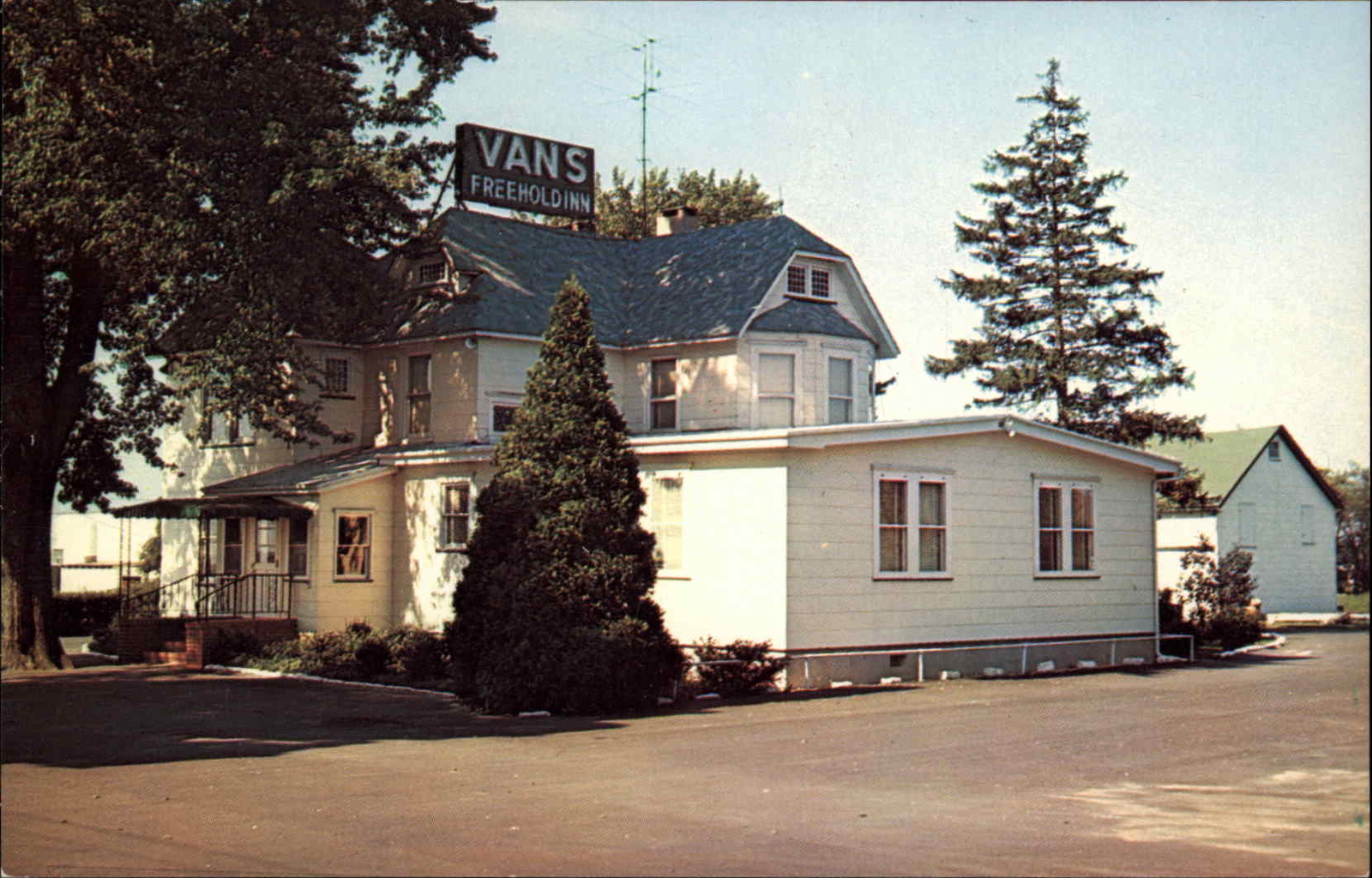Freehold NJ Van’s Freehold Inn Chrome Vintage Postcard