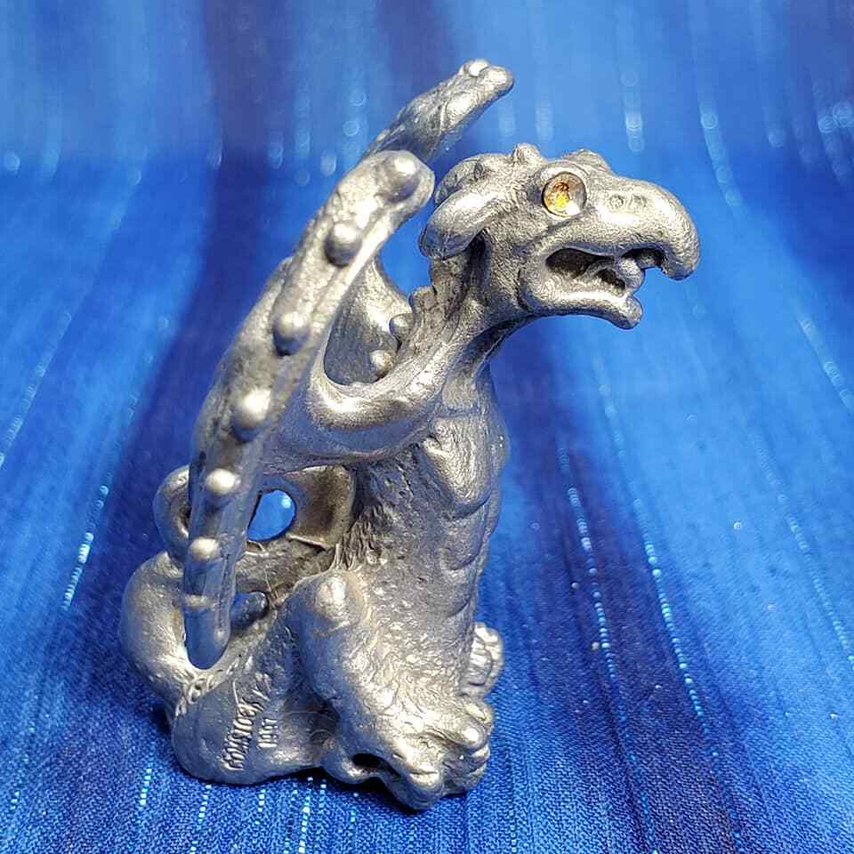 Old One Red Eyed Eagle Gargoyle Castle pewter fantasy figurine *rare* *NEW*