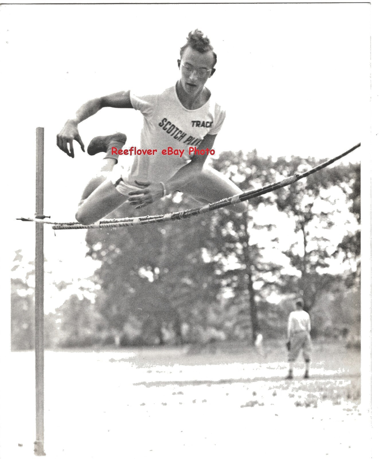 8 x 10 Photo Scotch Plains New Jersey High School High Jump Steve Ripa
