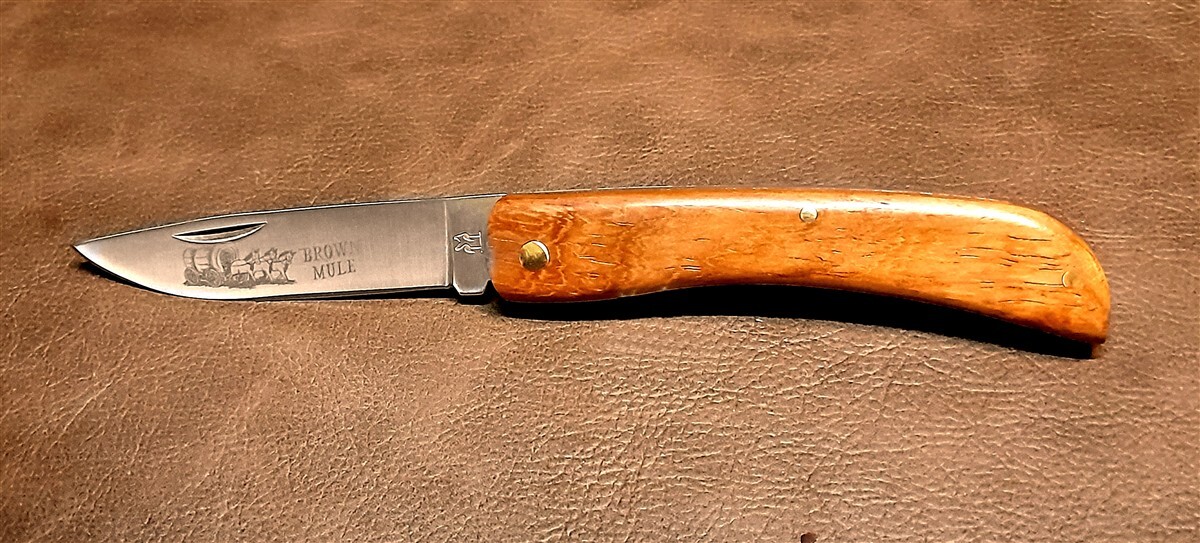 Kissing Crane Collectors Traditional Brown Mule Pocket Knife