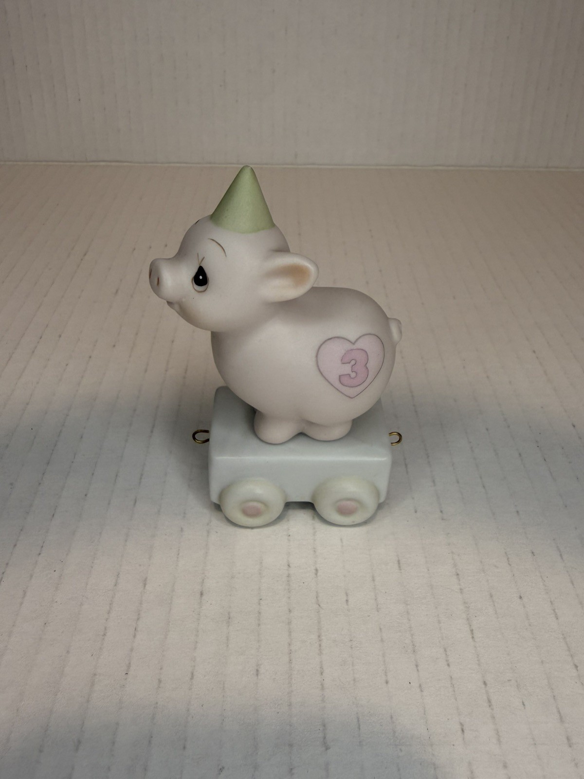 PRECIOUS MOMENTS BIRTHDAY TRAIN AGE 3 YEARS OLD PIG Vintage 1985