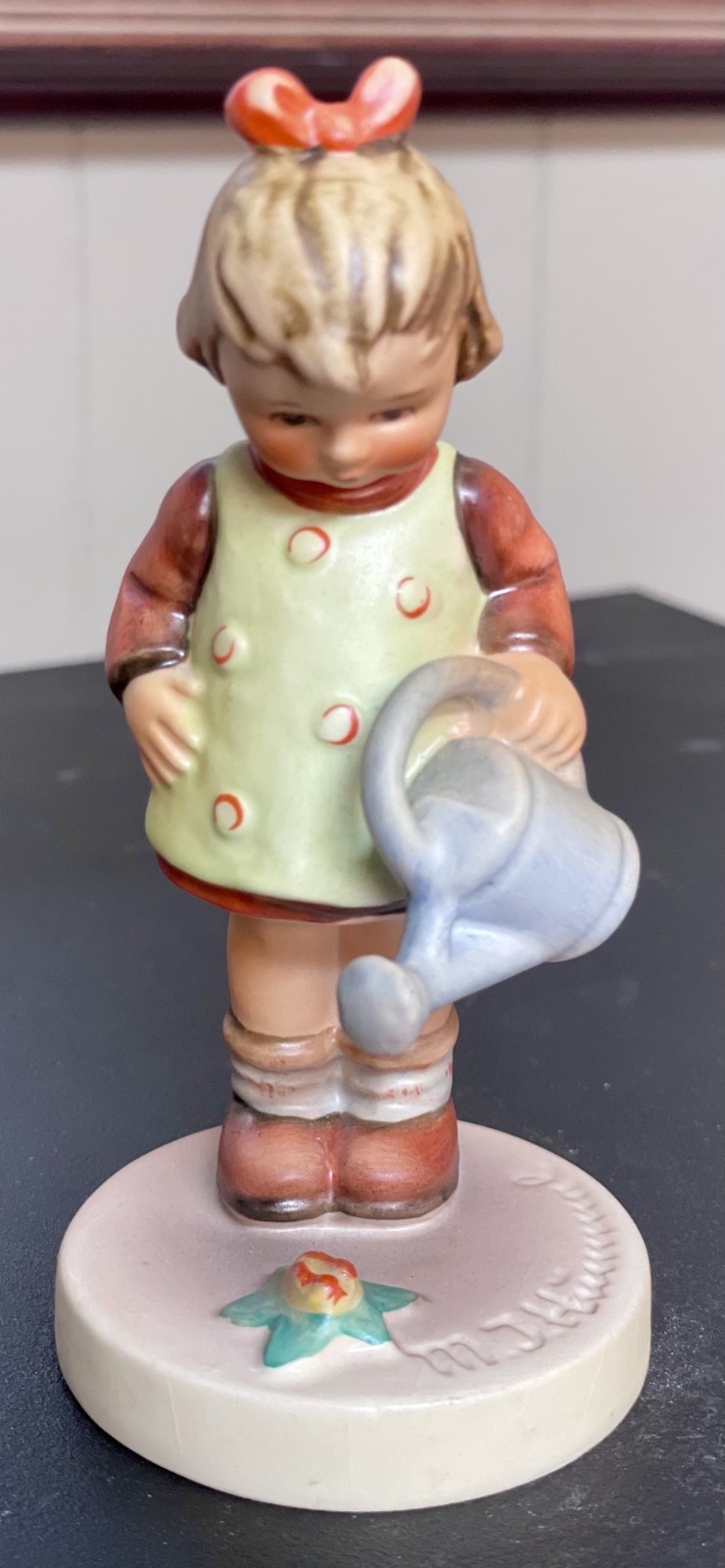 Hummel 74 Little Gardener 4.5 inches tall