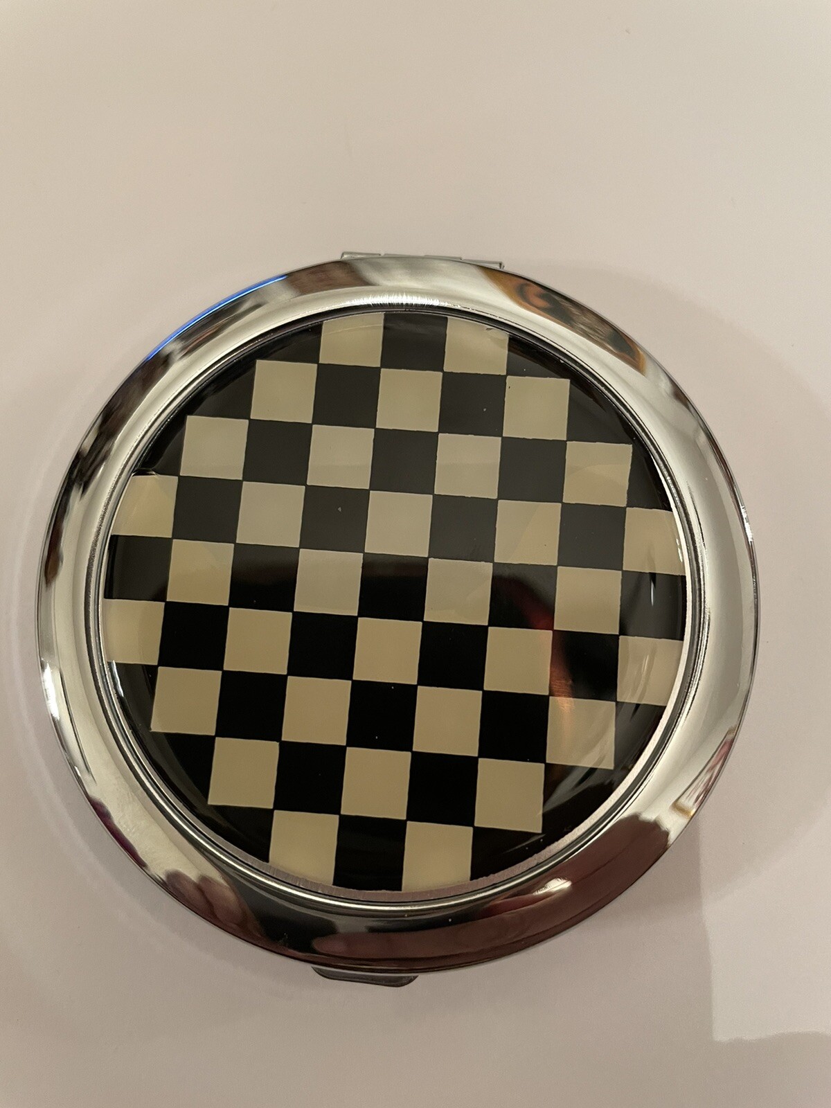 Retro Deco Black/White checkered Round Silver Mirror Compact