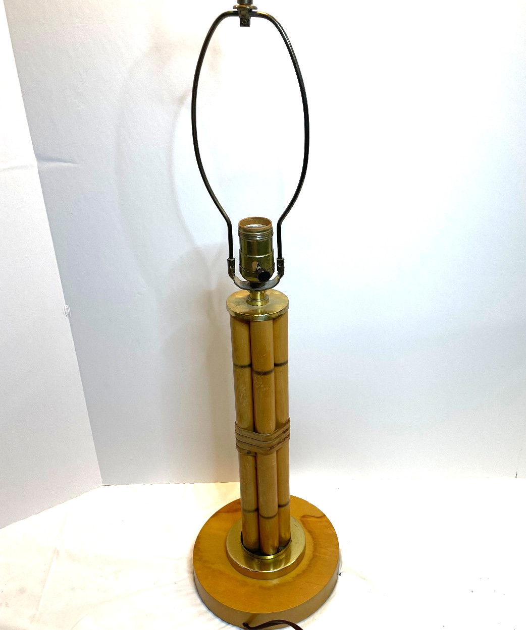 Vintage Rattan Bamboo Table Lamp Boho Mid Century Modern Russell Wright Style