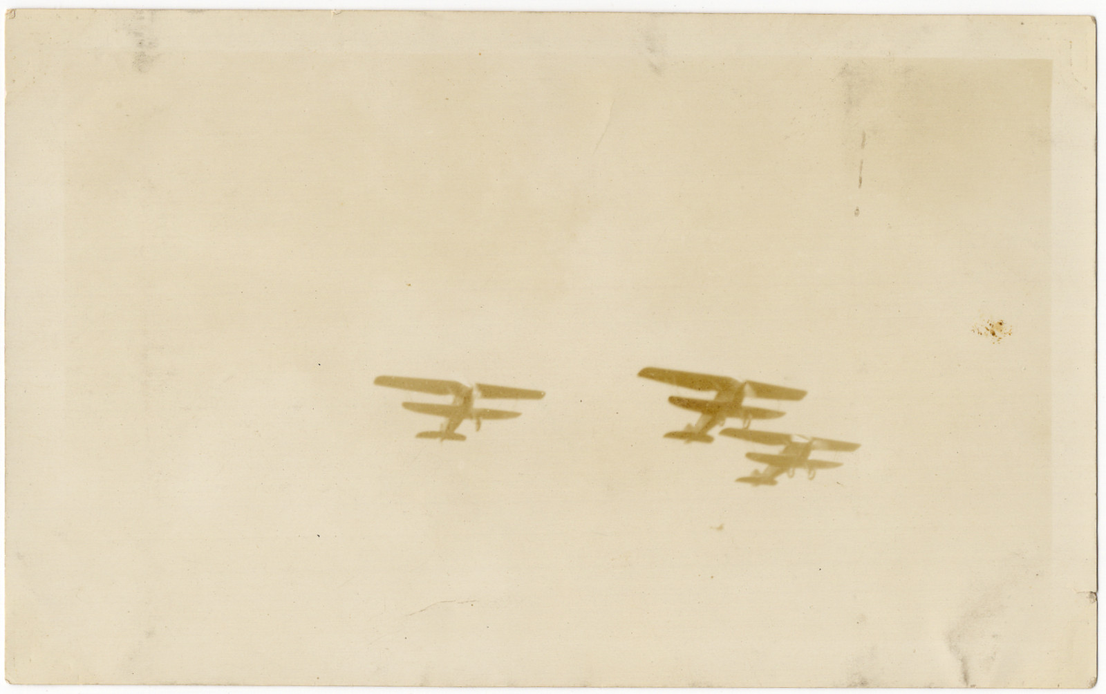 Vintage 1930s Aviation Snapshot Photo. Three Biplanes Formation Flight 3.5×5.75