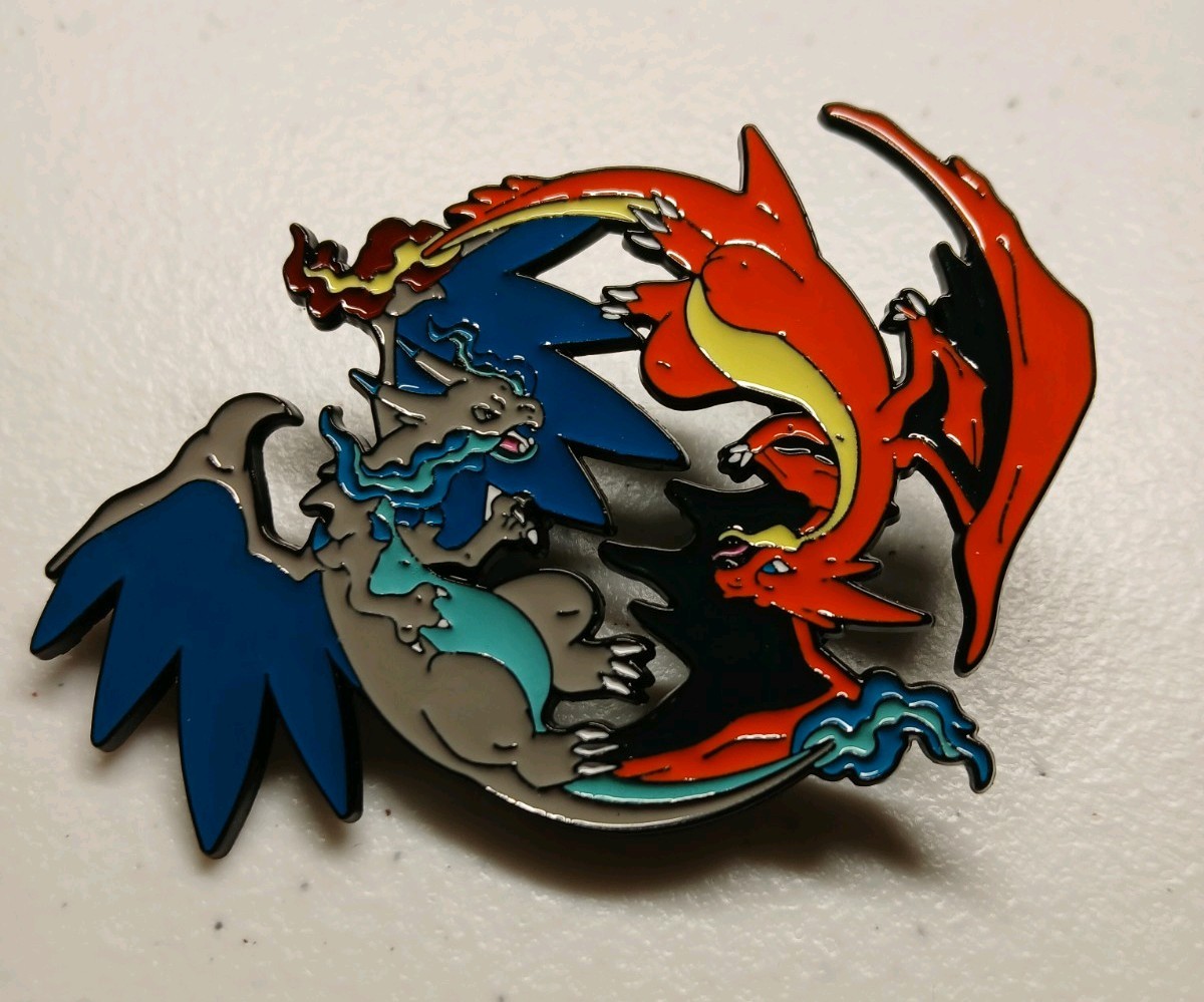 Pokémon Charizard X Y Enamel Metal Lapel Pin 2 in
