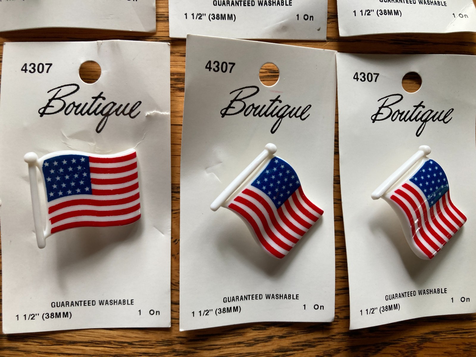 Vintage Lot 15 United States Flag Buttons Plastic 1 1/2″ Carded New NOS Lansing