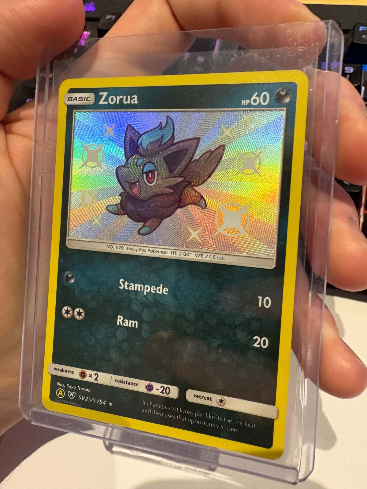Zorua SV25/SV94 Shiny Vault Hidden Fates Pokémon TCG NM