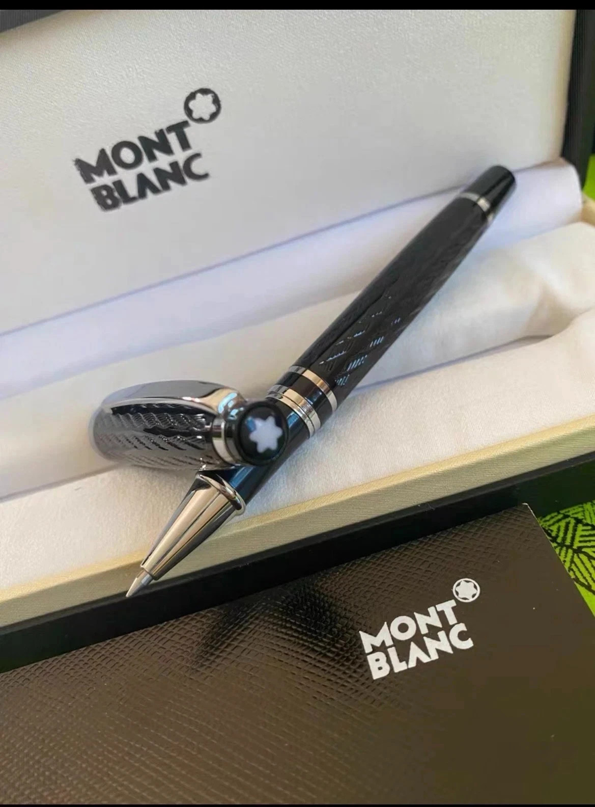 Hot New Montblanc Classic Roller pen 163 !