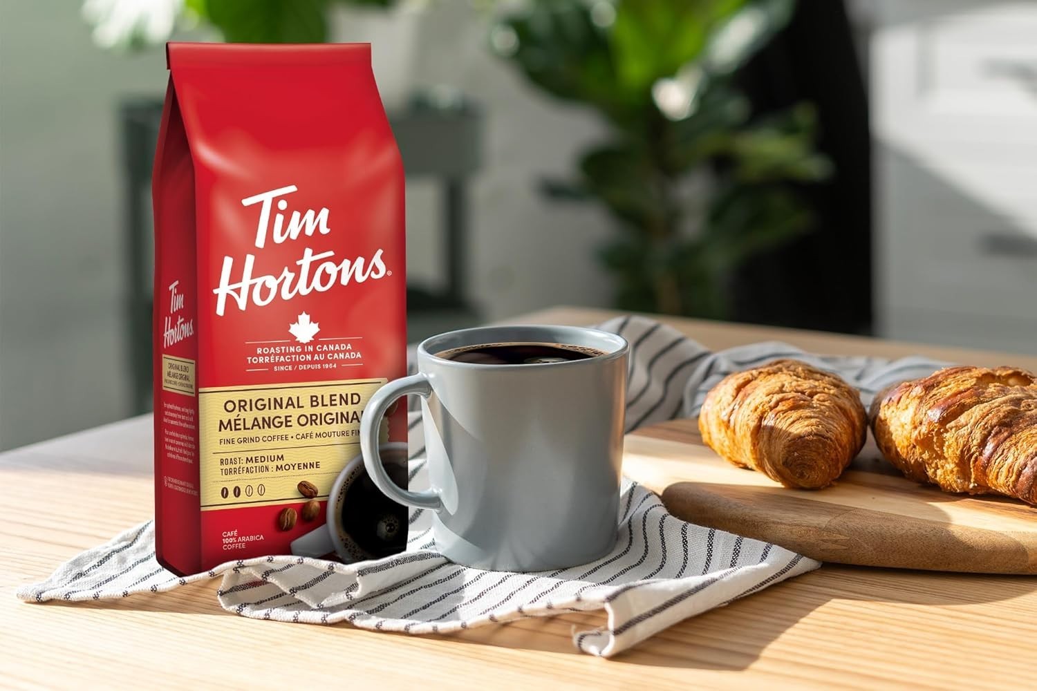 Authentic Medium Roast Instant Coffee – Fine Grind, 10.6 Ounce from Canada