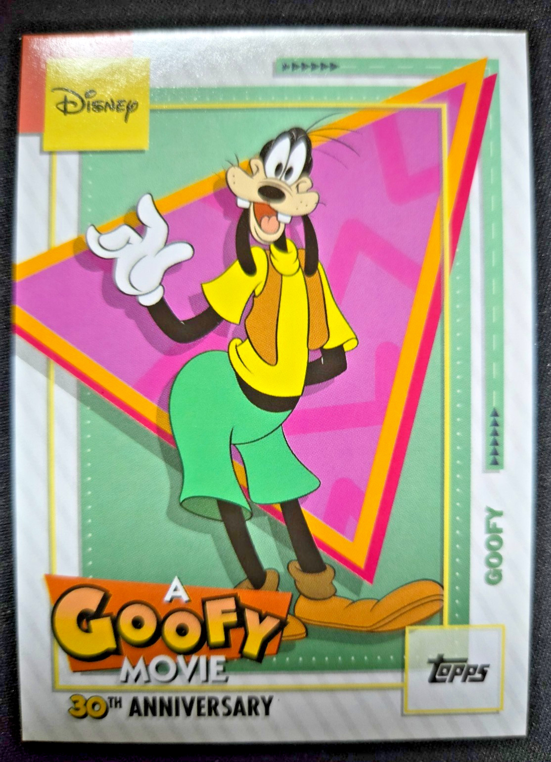 2026 Topps Disney Neon – Goofy – A Goofy Movie 35th Anniversary #AGM-1
