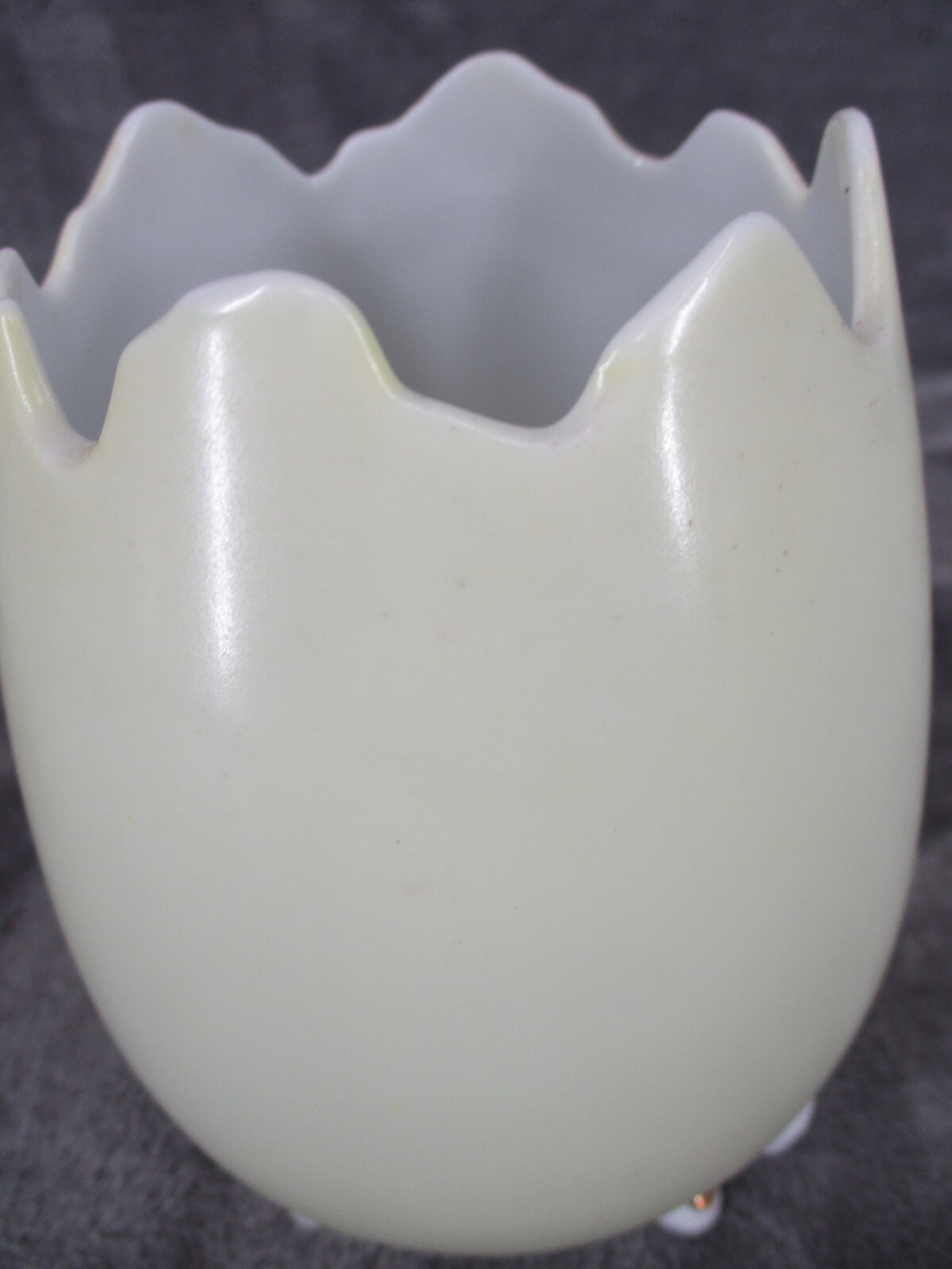Lefton 1602 Footed Cracked Egg Vase Planter Ceramic With Gold Trim 5.5″ Vintage