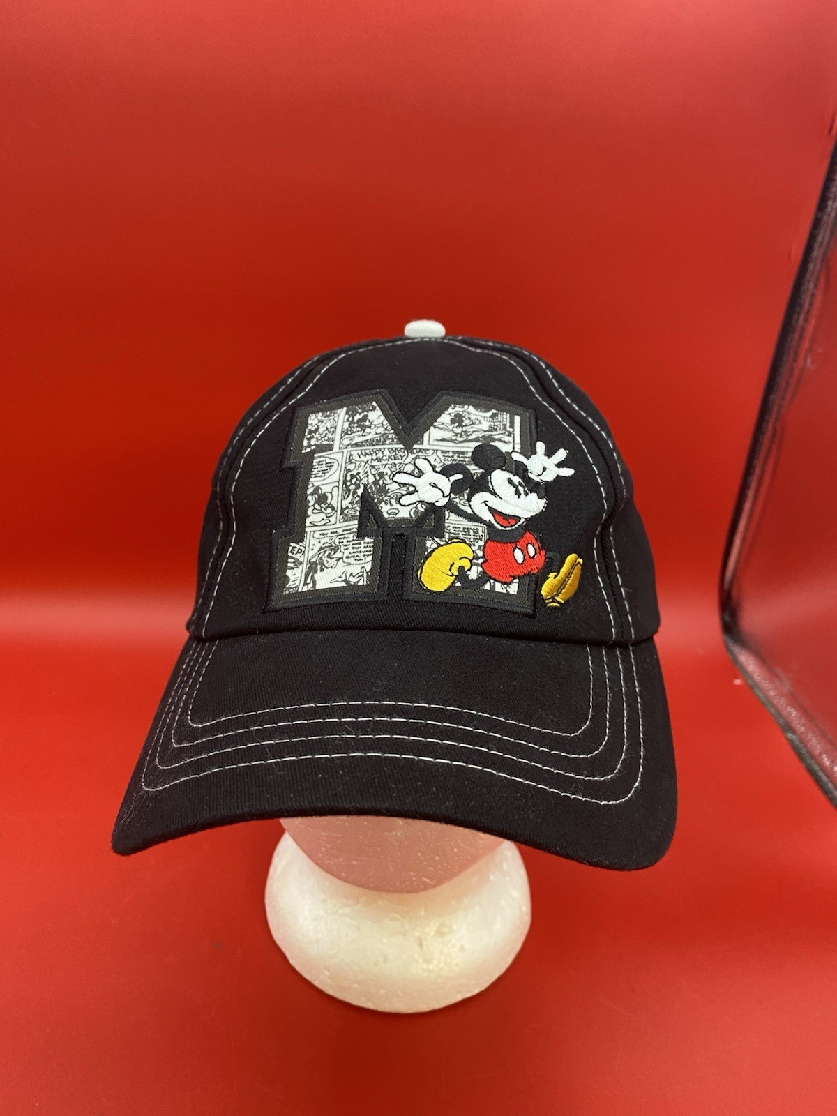 NEW – Disney Mickey Mouse ,Size Youth Disney Parks Authentic.