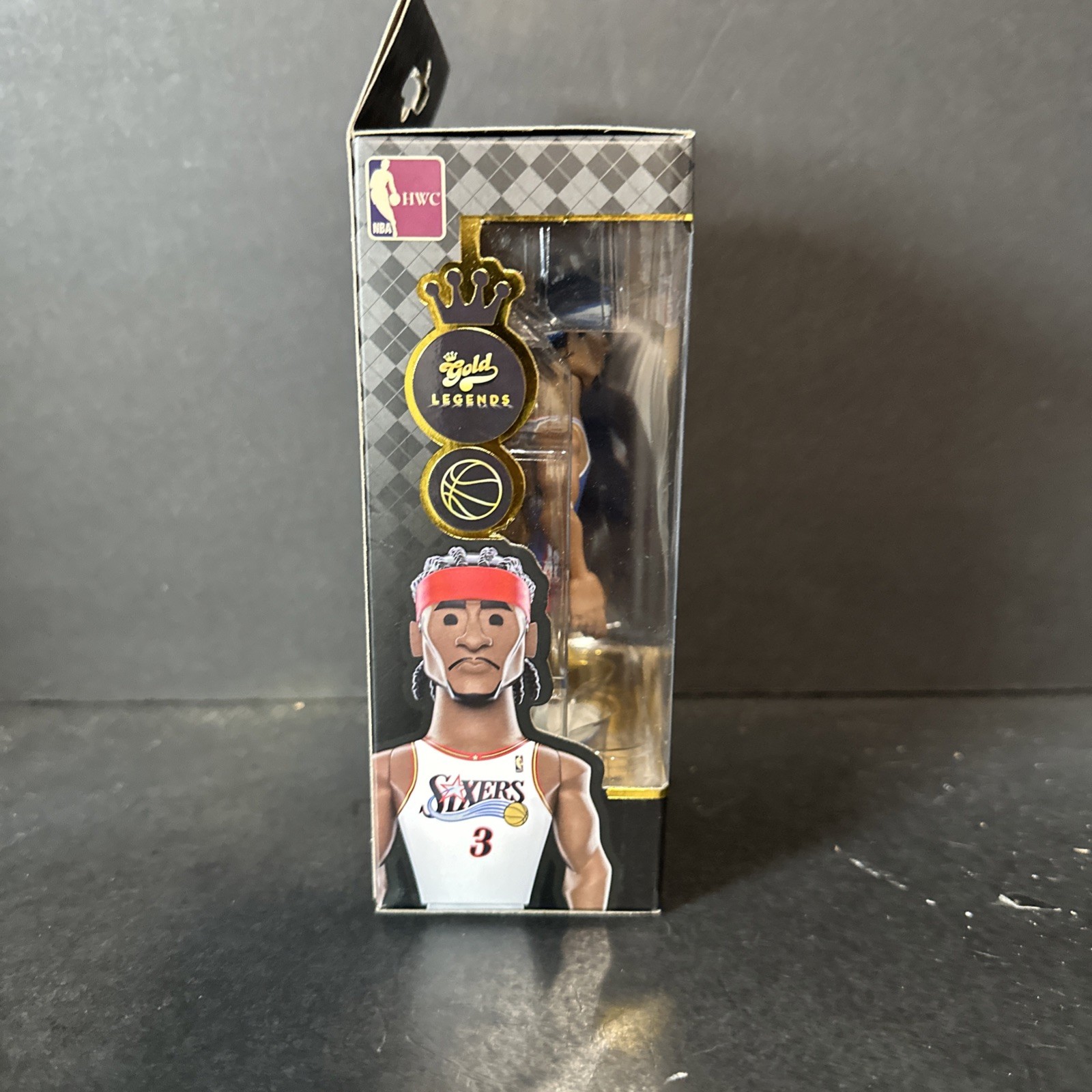 Funko Gold NBA Legends Series: Sixers – Allen Iverson Vinyl Figure Chase Variant