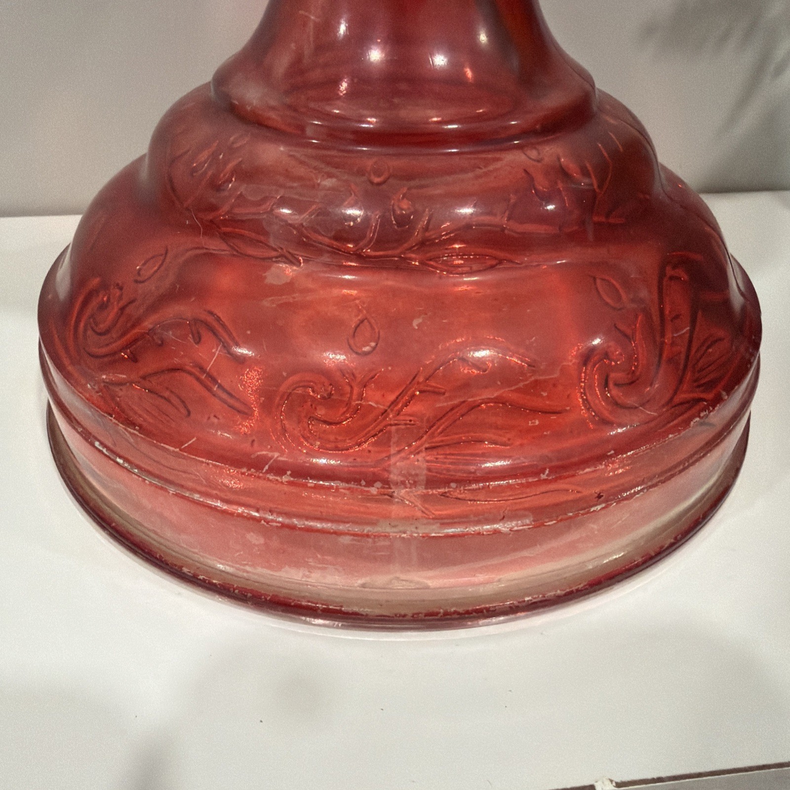 Vintage red embossed glass kerosene oil lamp w metal burner