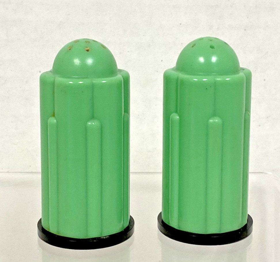 Vintage Jadite Green Bonny Ware Art Deco Skyscraper Bakelite Salt Pepper Shakers