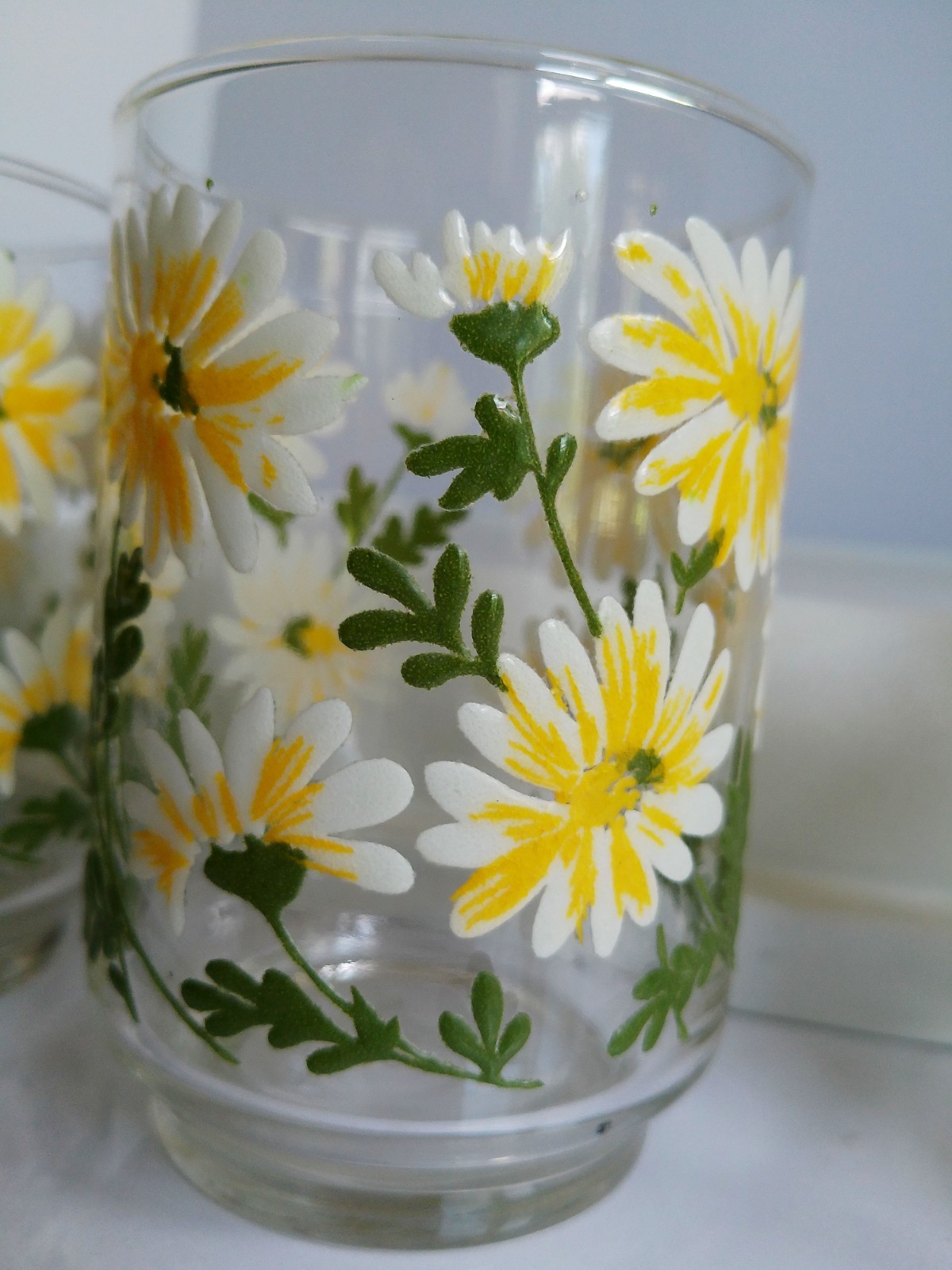 Set 7 Vintage Libbey Yellow & White Daisy Embossed Floral Tumbler Glasses 10 oz