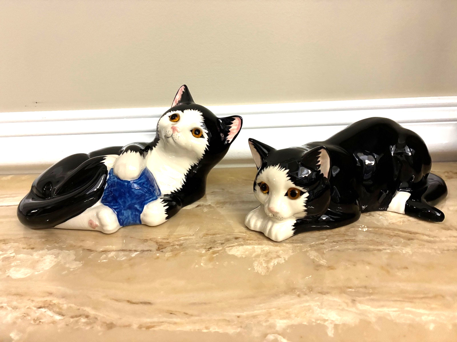 Just Cats & Co SET OF 2 LARGE Black & White TUXEDO CATS Staffordshire ENGLAND