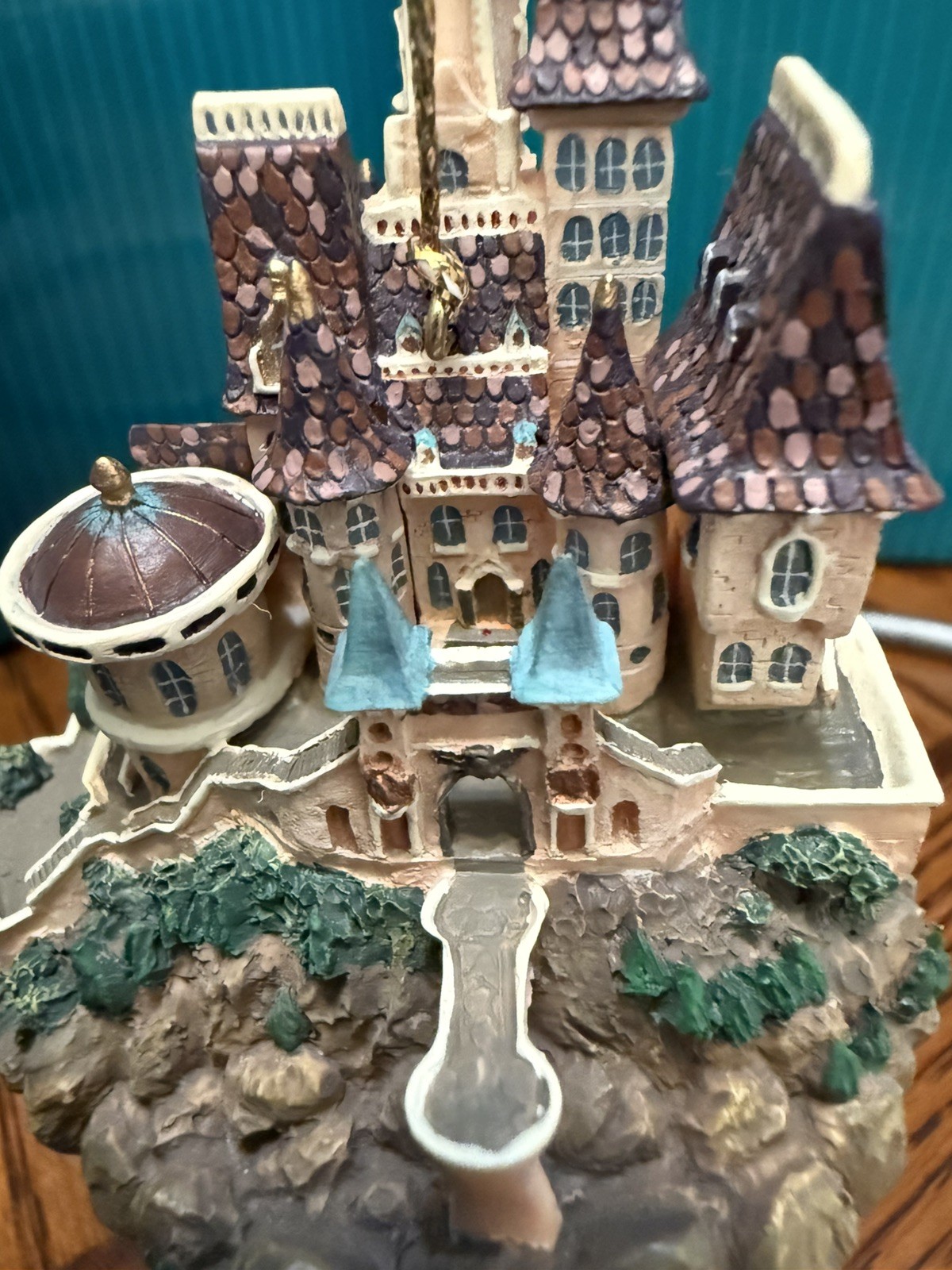Vintage WDCC Disney Classics Collection Enchanted Places Beast’s Castle Ornament