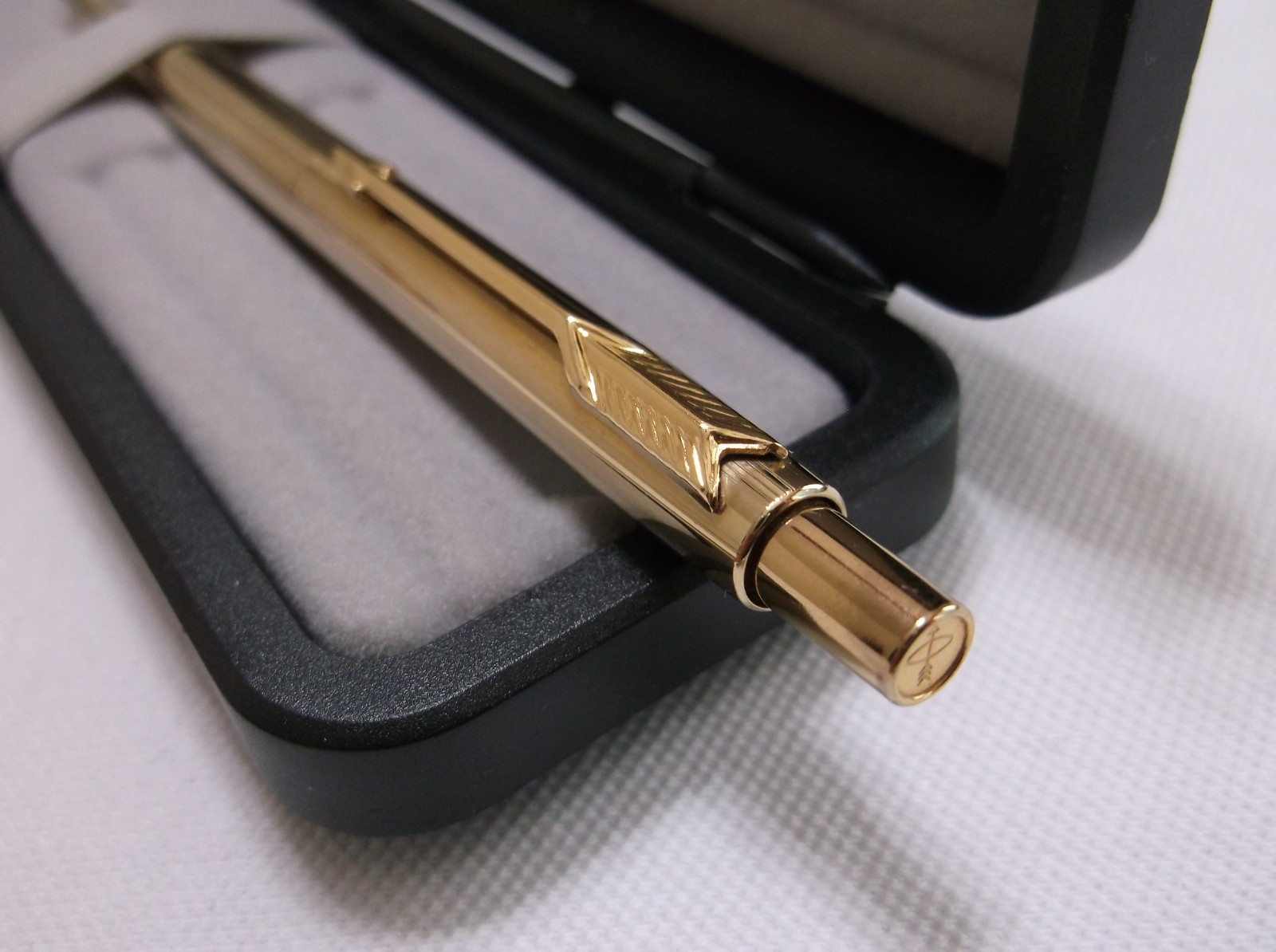 PARKER CLASSIC 10K GOLD FILLED BALLPOINT PEN / MADE IN USA