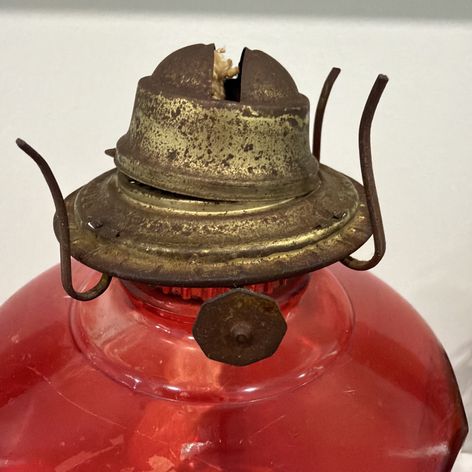Vintage red embossed glass kerosene oil lamp w metal burner