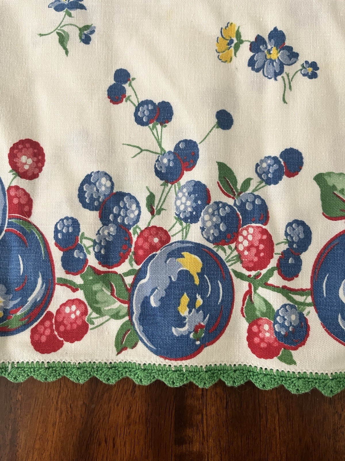 Vintage Show Towel/Kitchen Towel Small Table Runner Crocheted Edges Fruit Teapot