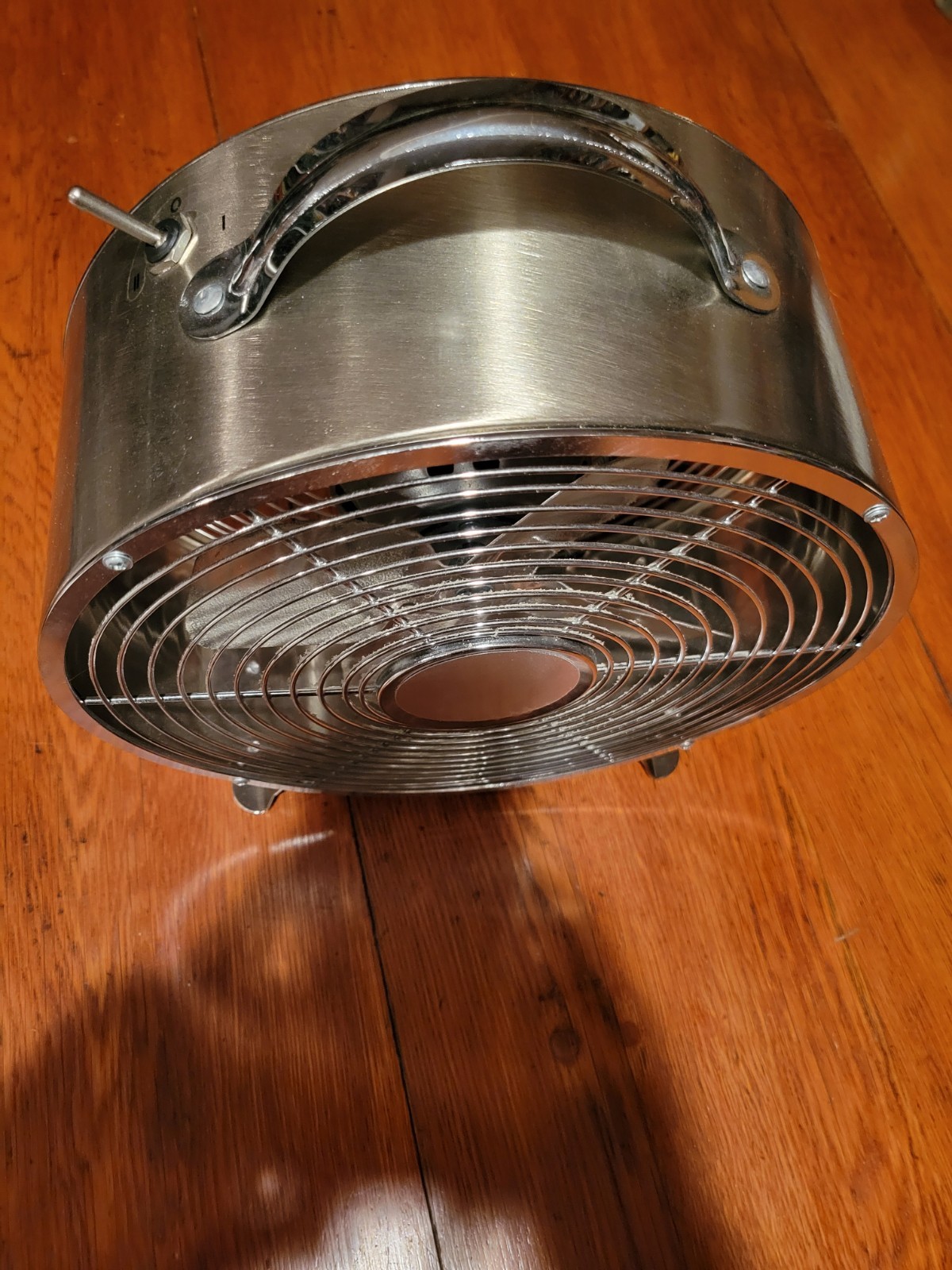 Intertek – Used Electric Fan FE-20 Model 120V 60Hz 25W Silver (Tested & Working)