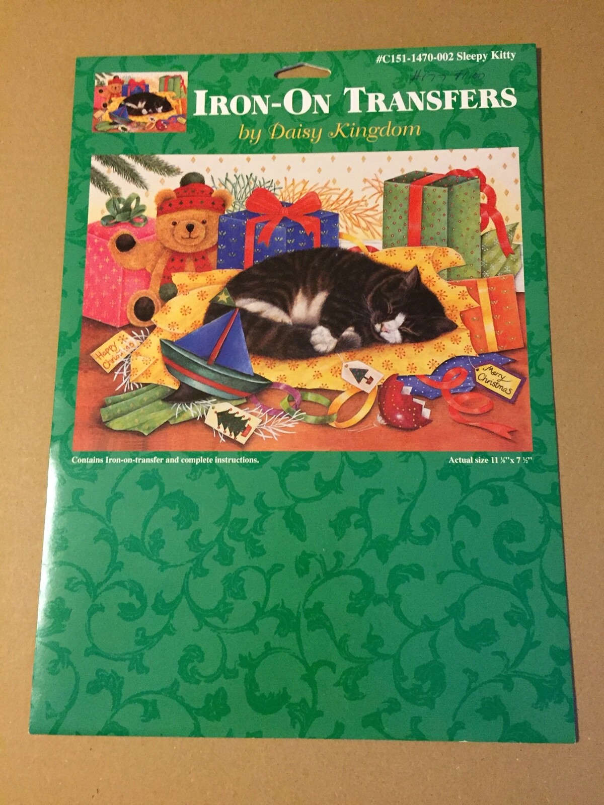 VINTAGE DAISY KINGDOM #C151-1470-002 SLEEP KITTY IRON-ON TRANSFER 11.125″ X 7.5″