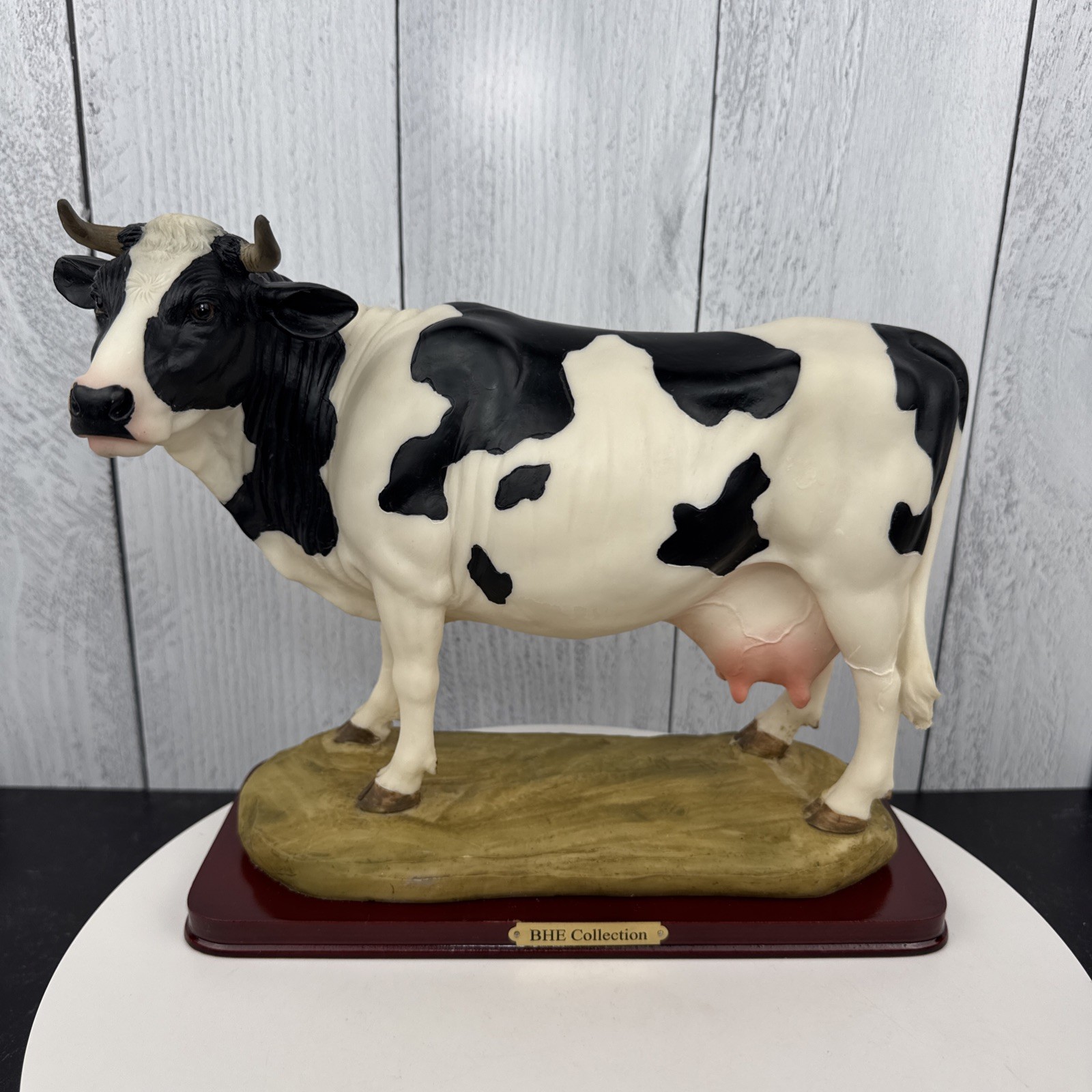 Ideal Mature Holstein Female Cow Resin Figure Wooden Base BHE Collection EUC