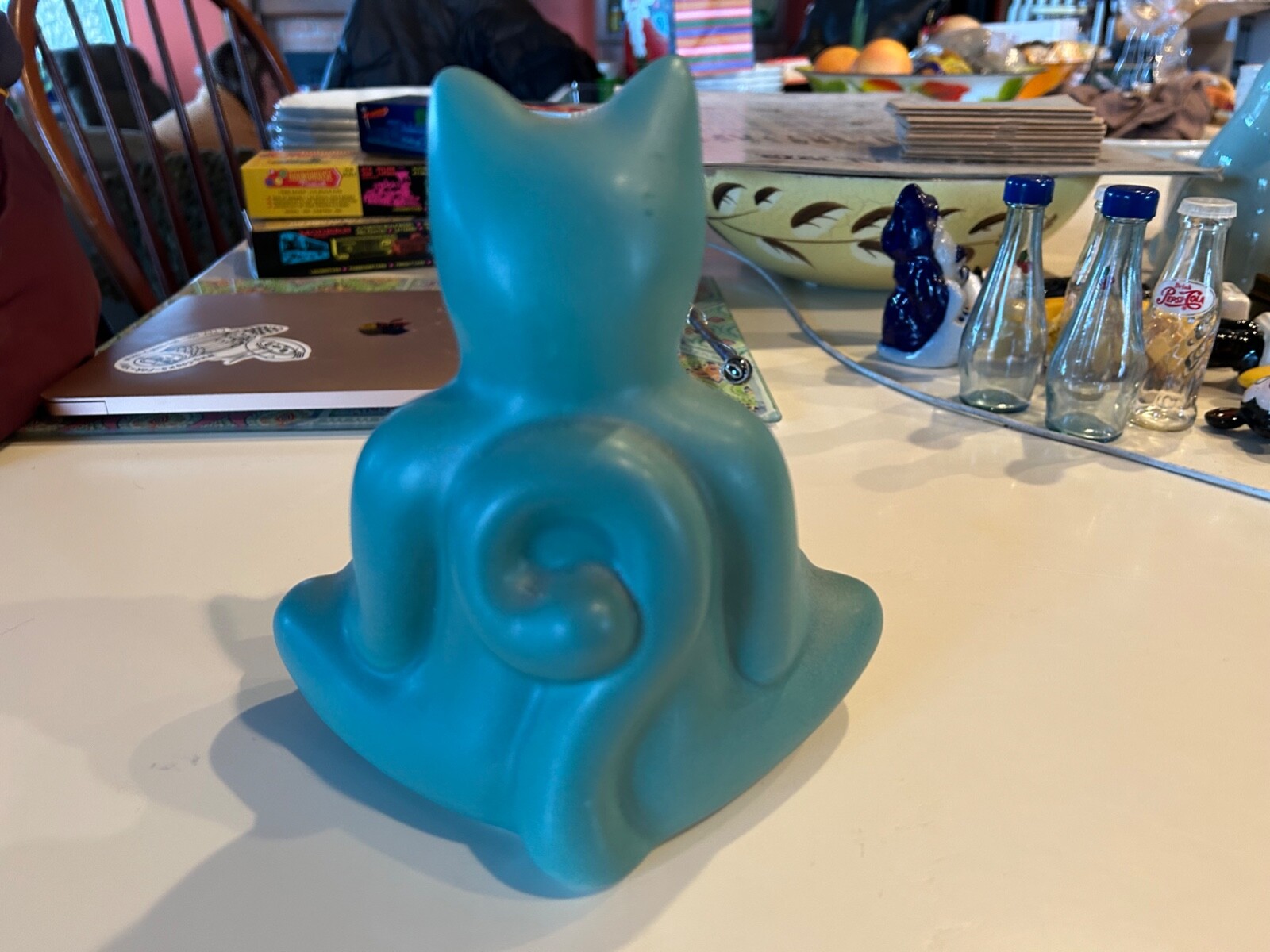 VENICE CLAY Buddha/Meditating Cat Figurine Matte Turquoise 7″ Tall