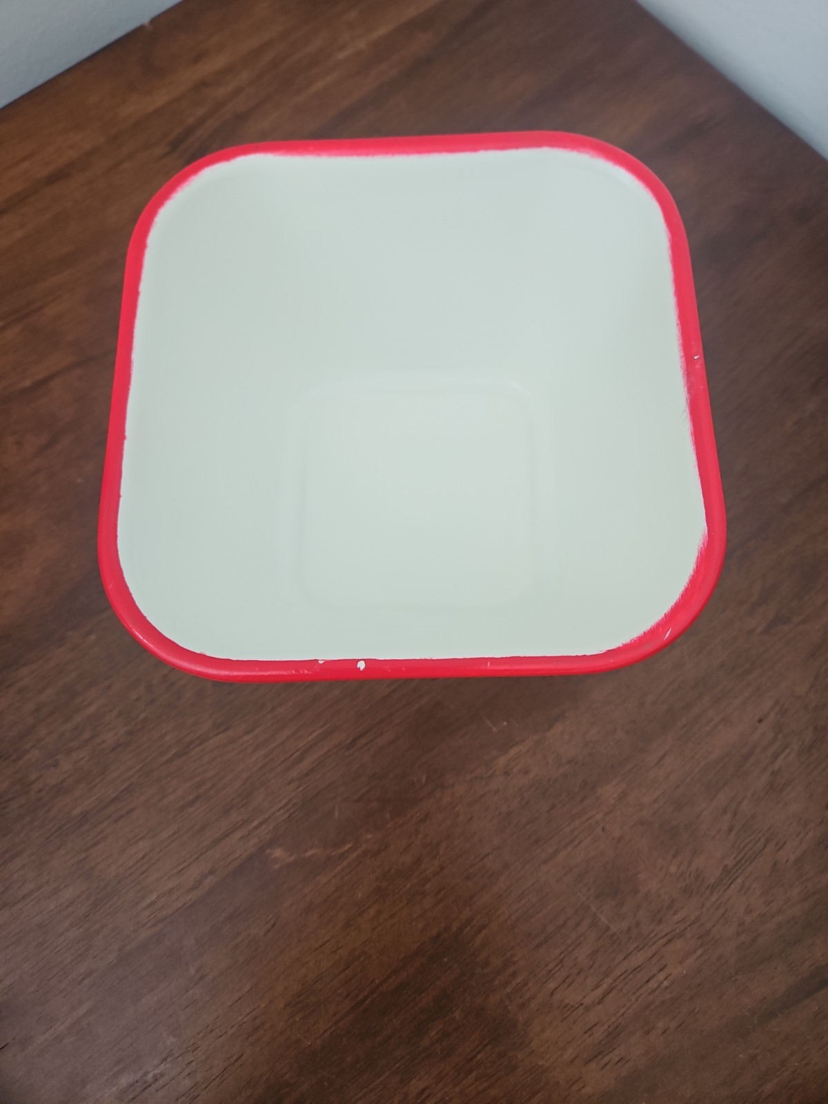 Vtg (?) White w/ Red Trim 5 3/4″ Square Tapered Enamel Bowl – Unique – EUC