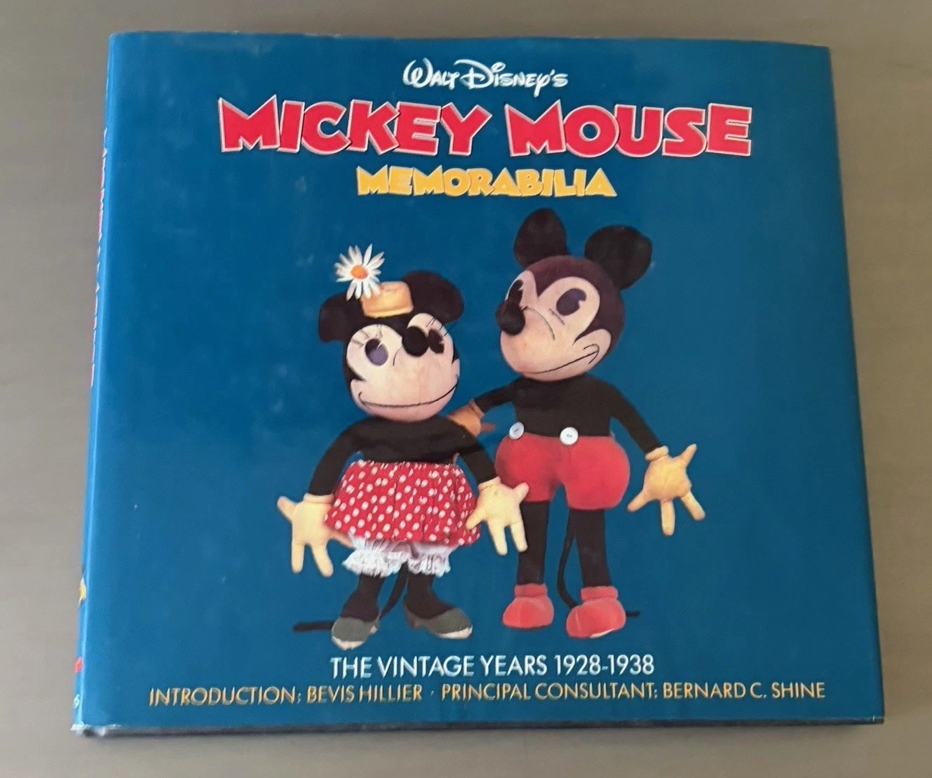 Walt Disney’s Mickey Mouse Memorabilia Vintage Years 1928-1938 HC Book – 1986