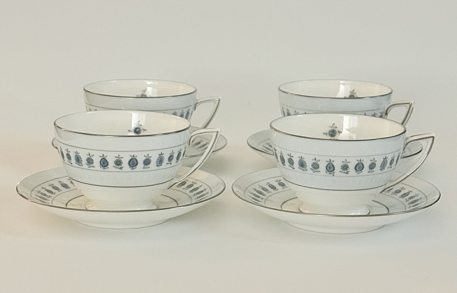 Vintage Minton Acient Lights Blue Floral Medallions Cup And Saucer Set (4)