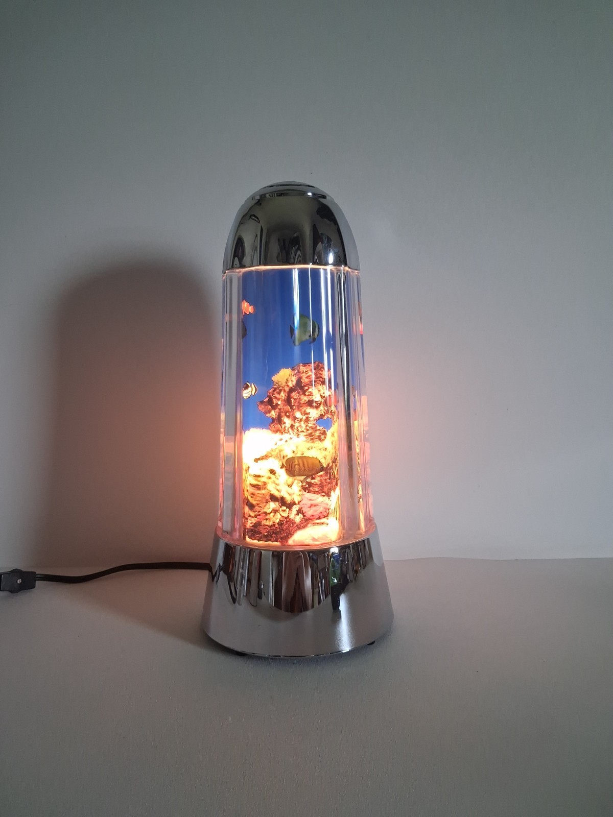 Vtg 1994 Spencer’s Saltwater Fish Aquarium Rotating Lamp By Rabbit Tanaka! MINT!