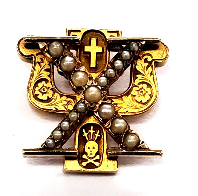 Vintage Chi Psi 10K Yellow Gold Seed Pearl Fraternity Pin 1950-1953