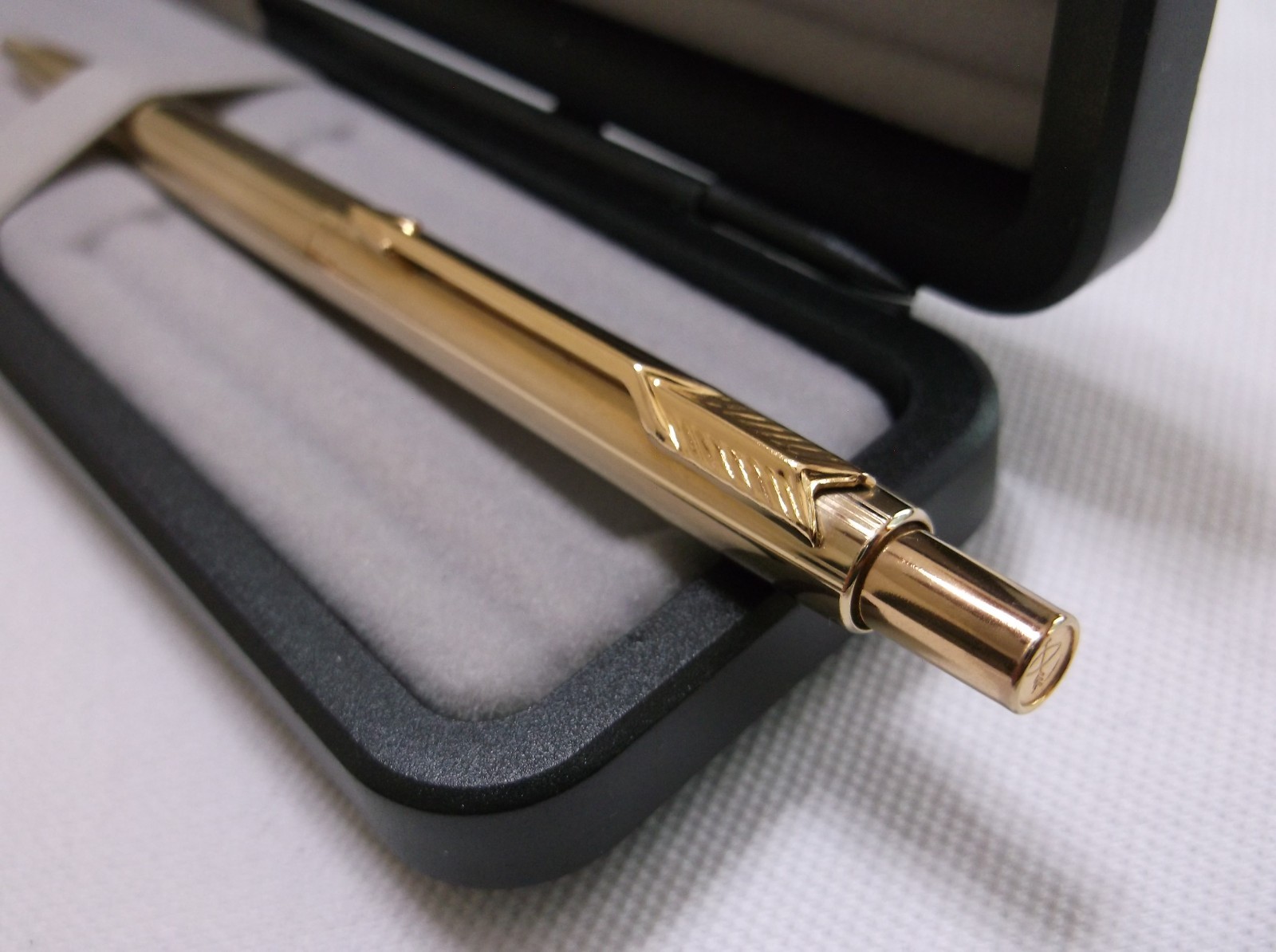 PARKER CLASSIC 10K GOLD FILLED BALLPOINT PEN / MADE IN USA