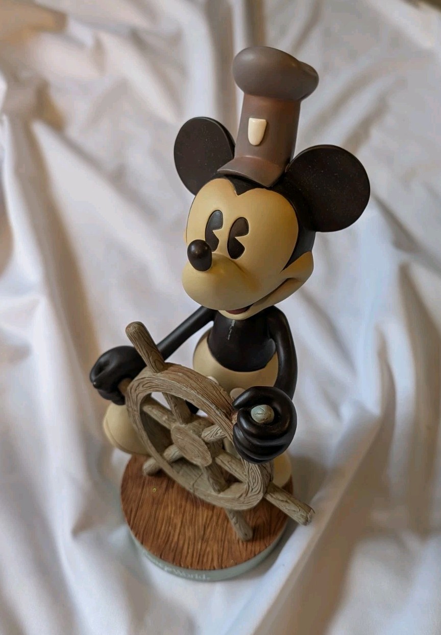 Mickey Mouse Steamboat Willie Bobblehead Figurine Walt Disney World New 9″